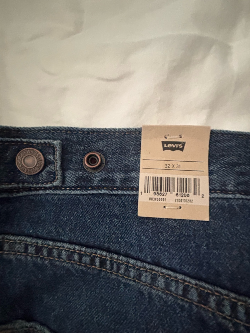 Levi's Cinch Barrel Straight Women’s Dark Blue Jeans 32X31 NWT - Picture 6 of 7